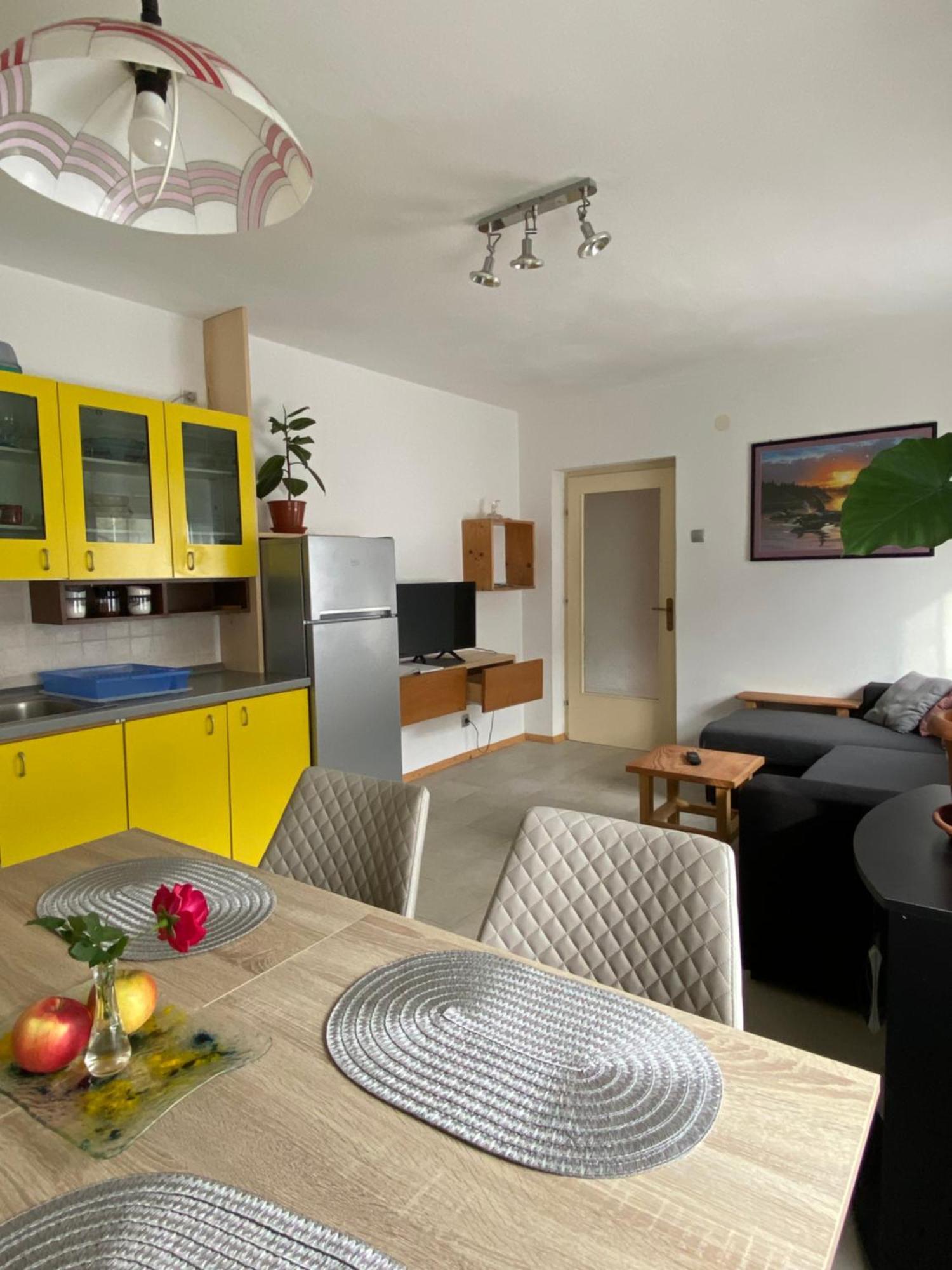 Trnovo Ob Soci Kuhala Appartement Kobarid Buitenkant foto